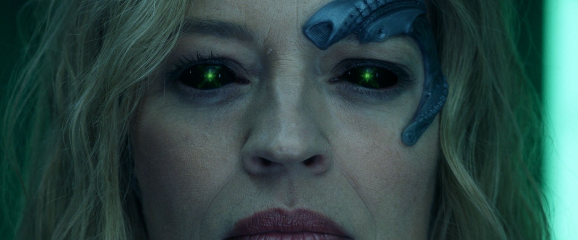 extant_StarTrek_PIC_1x08-BrokenPieces_04562.jpg