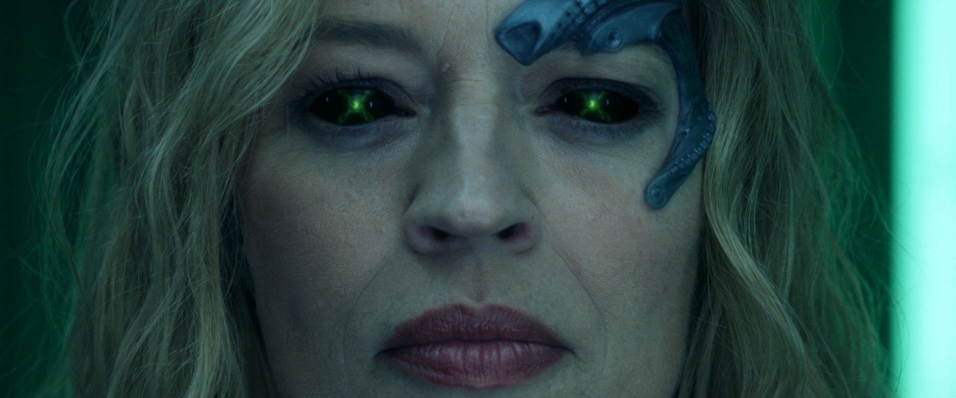 extant_StarTrek_PIC_1x08-BrokenPieces_04564.jpg