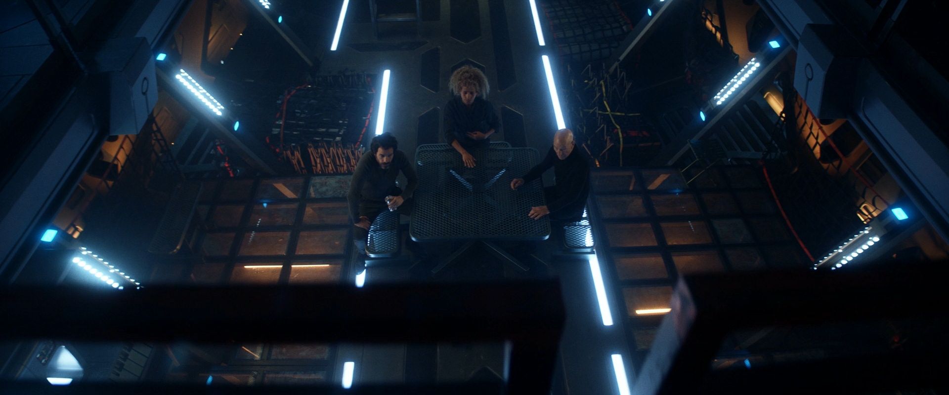 extant_StarTrek_PIC_1x08-BrokenPieces_04634.jpg