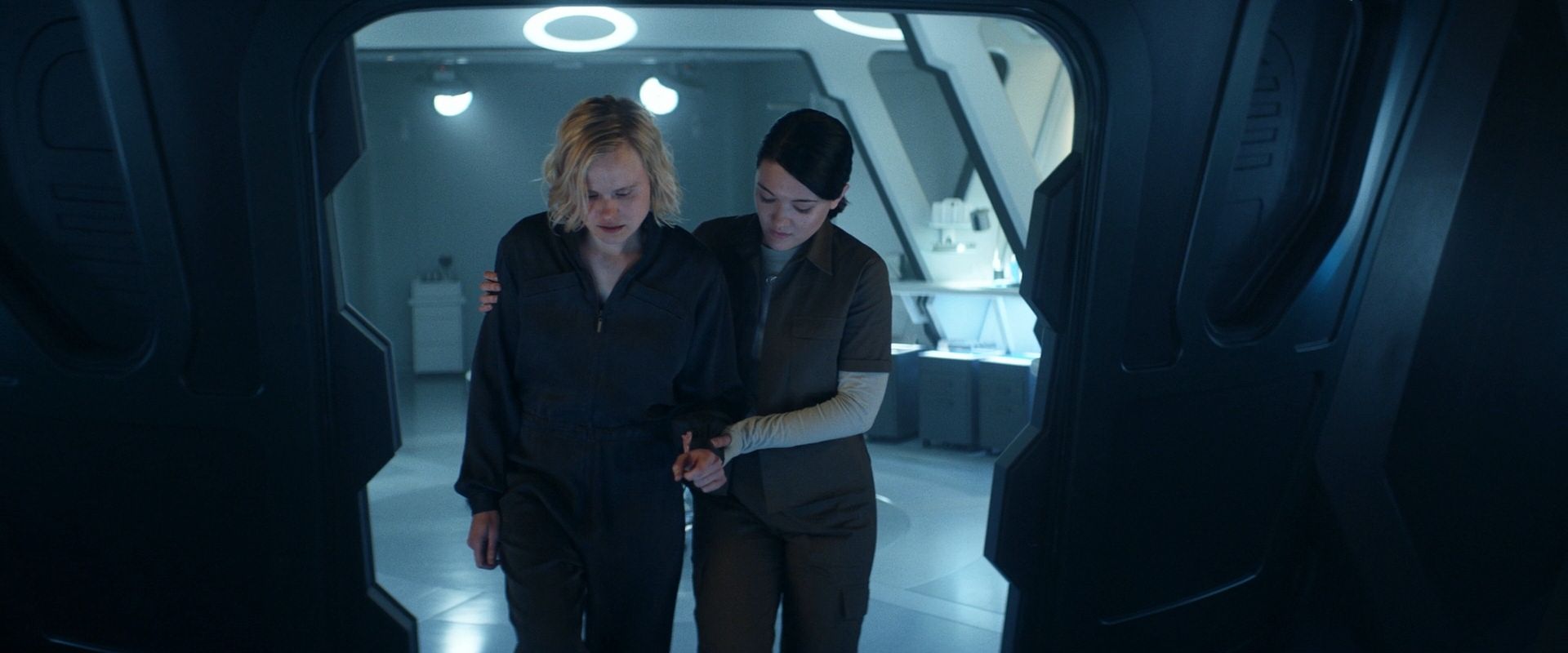 extant_StarTrek_PIC_1x08-BrokenPieces_04635.jpg