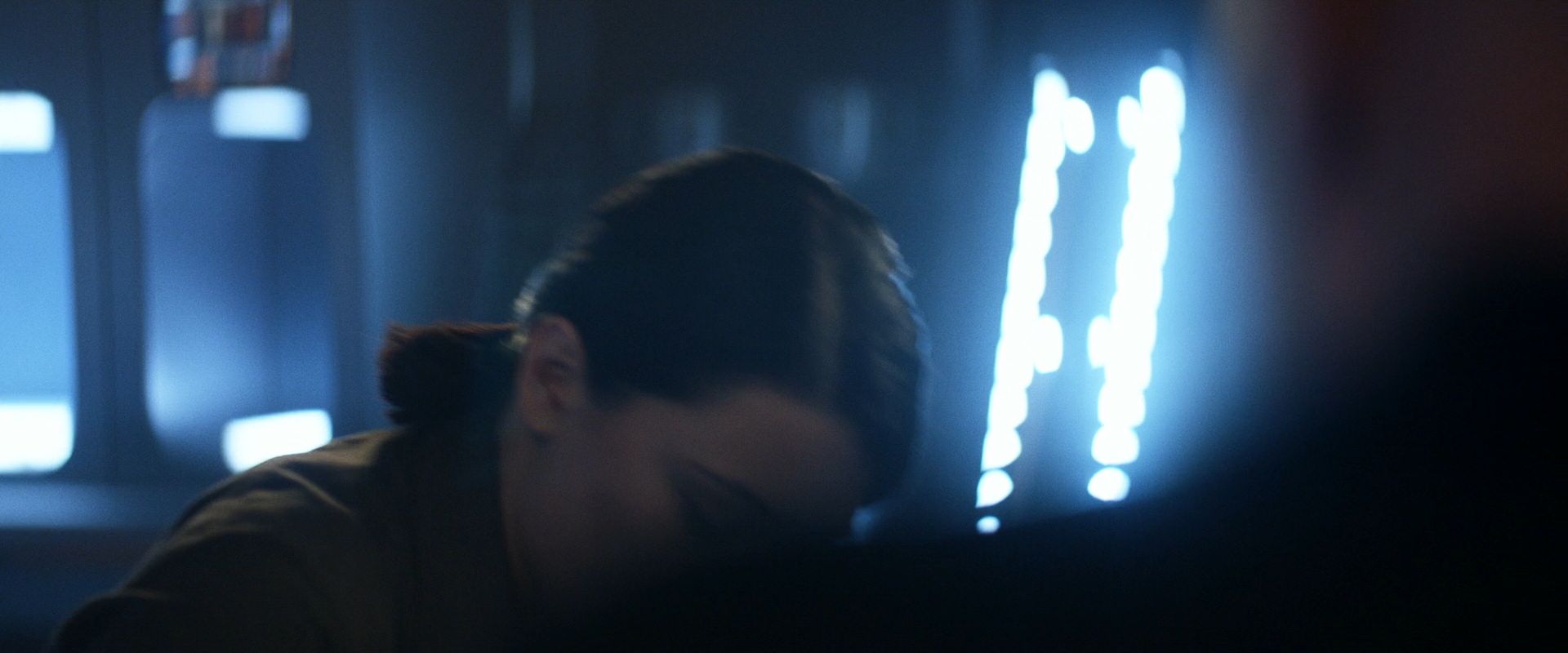 extant_StarTrek_PIC_1x08-BrokenPieces_04712.jpg