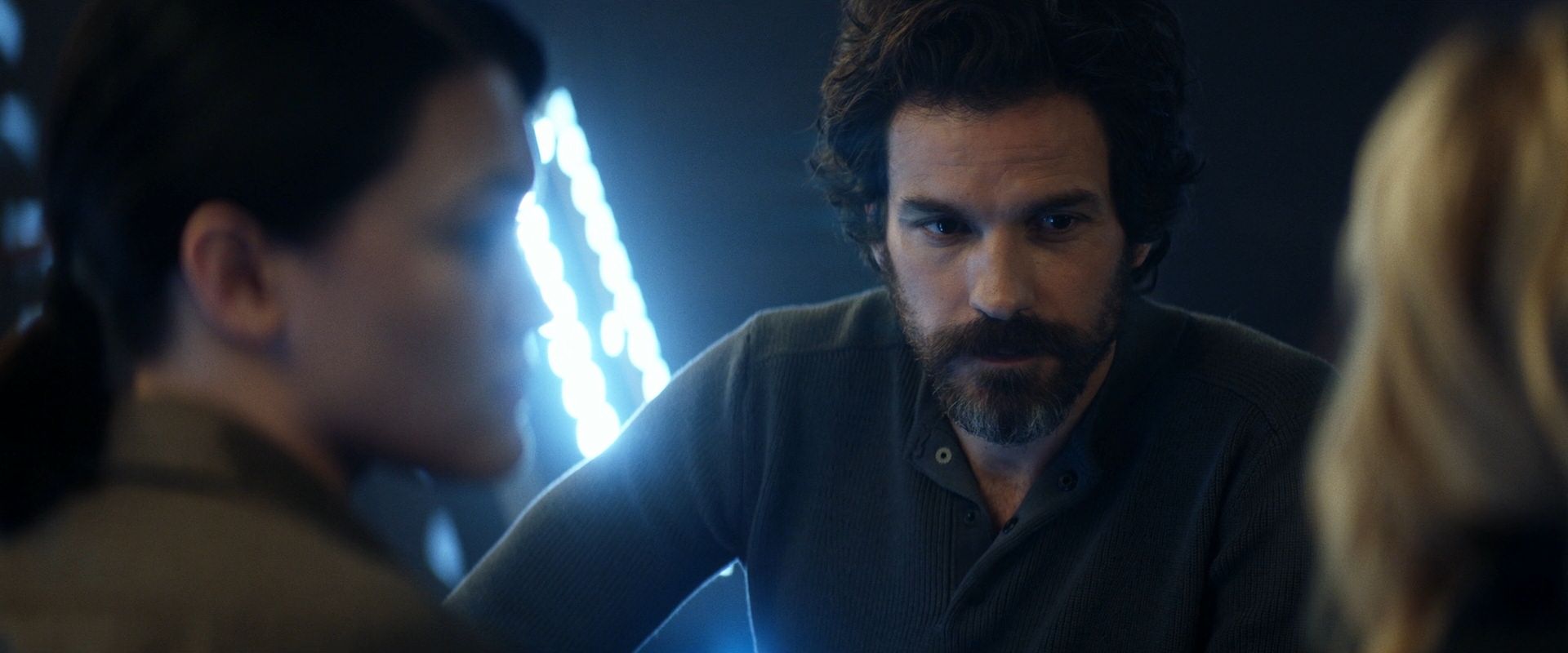 extant_StarTrek_PIC_1x08-BrokenPieces_04716.jpg