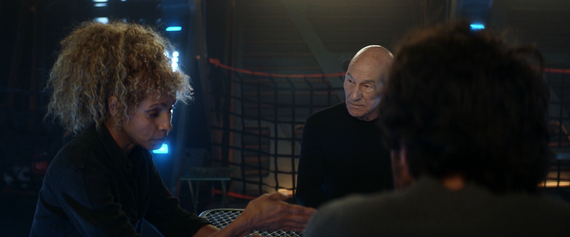 extant_StarTrek_PIC_1x08-BrokenPieces_04844.jpg