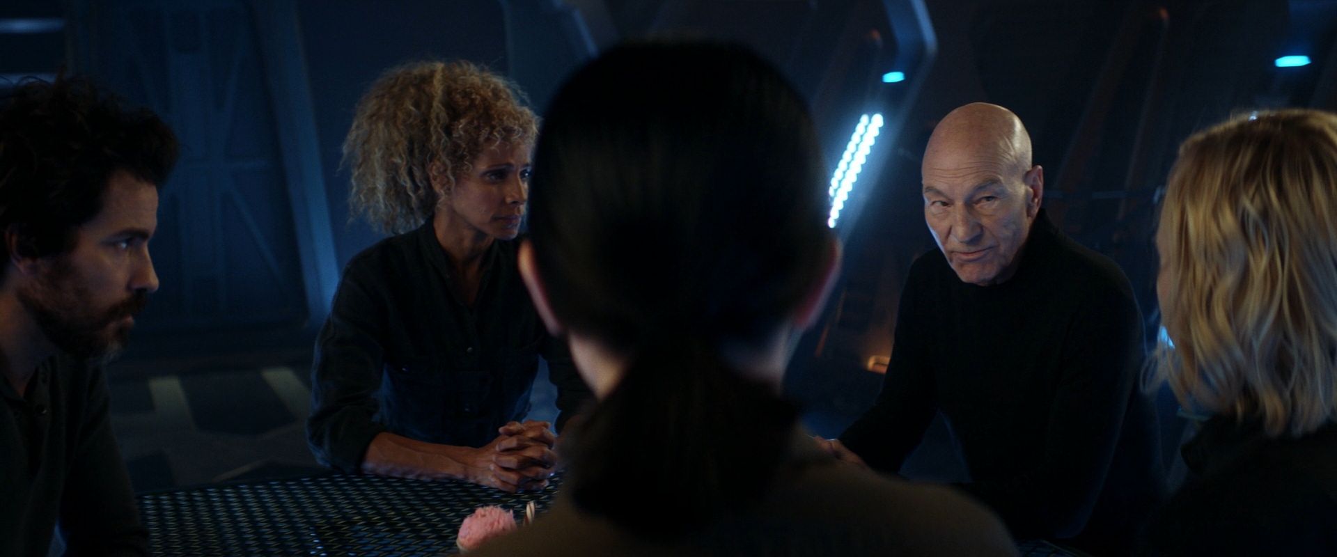 extant_StarTrek_PIC_1x08-BrokenPieces_04931.jpg