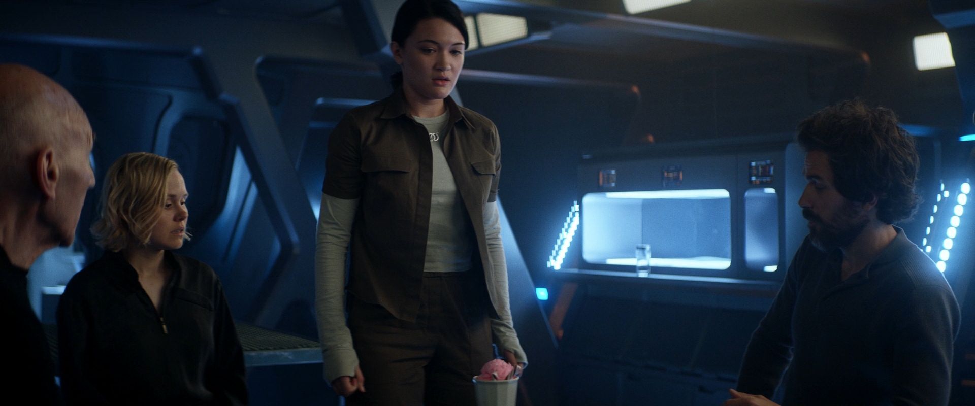 extant_StarTrek_PIC_1x08-BrokenPieces_05157.jpg