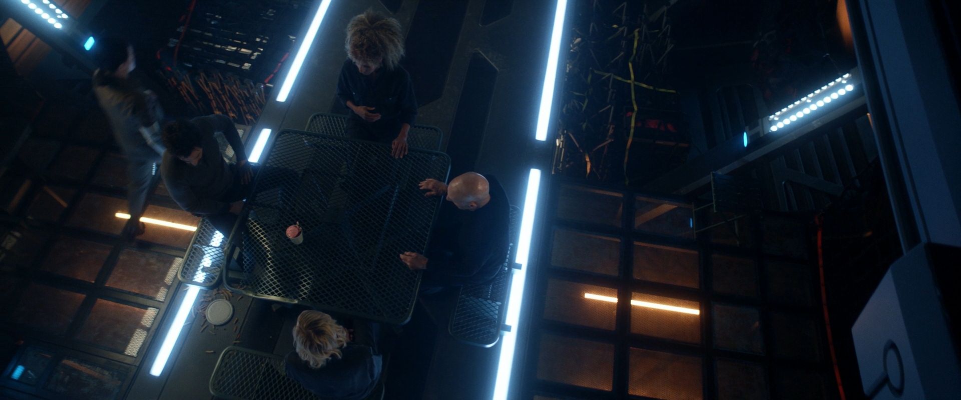 extant_StarTrek_PIC_1x08-BrokenPieces_05168.jpg