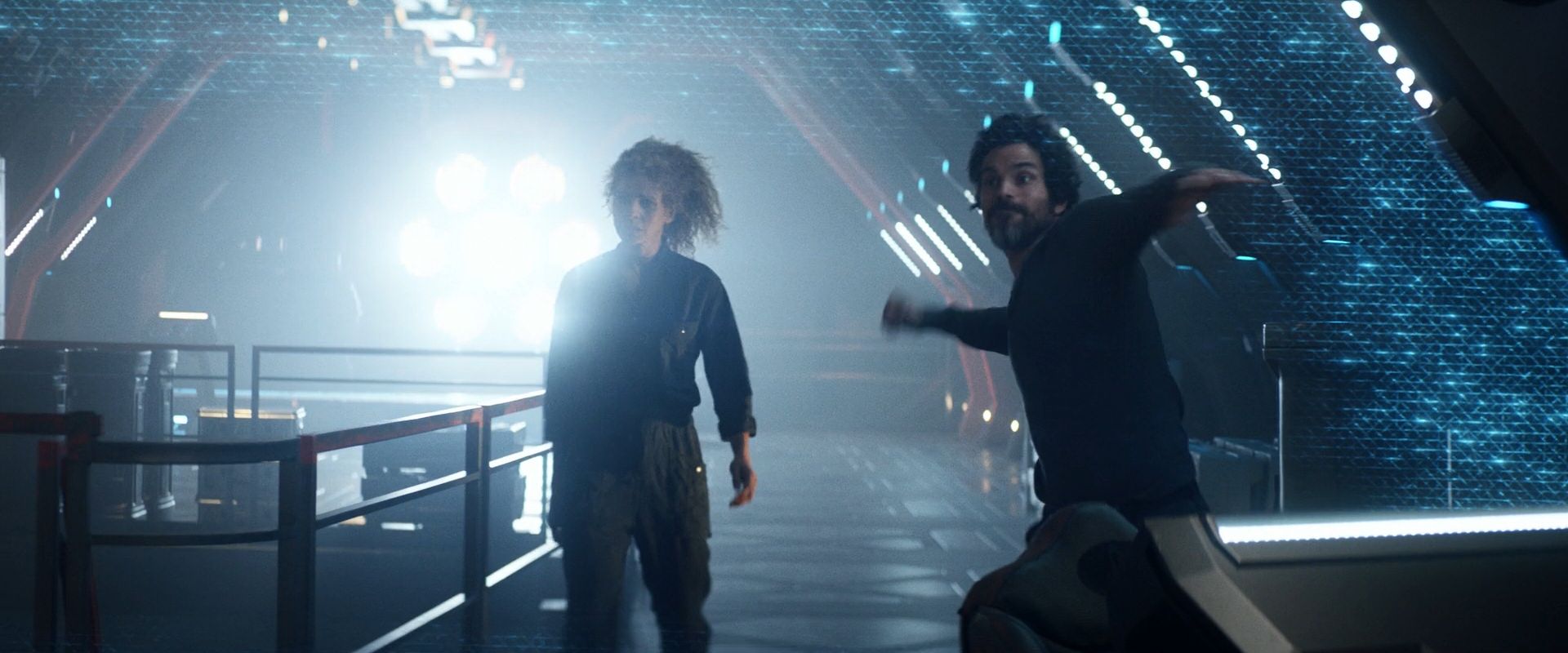 extant_StarTrek_PIC_1x08-BrokenPieces_05193.jpg
