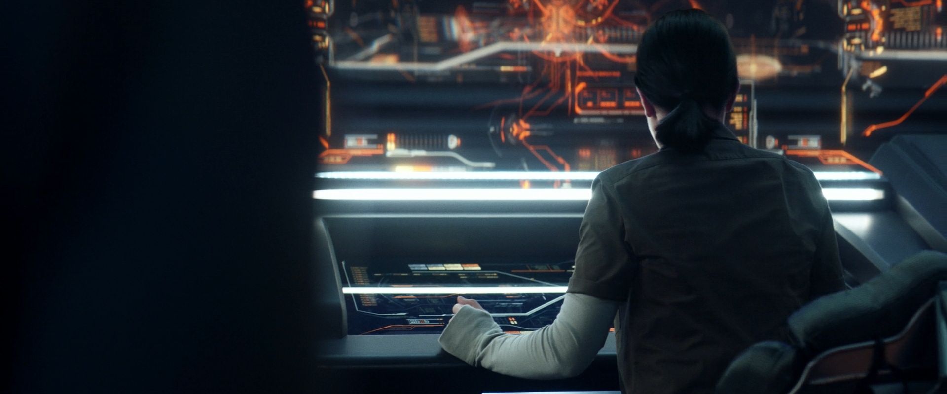 extant_StarTrek_PIC_1x08-BrokenPieces_05231.jpg