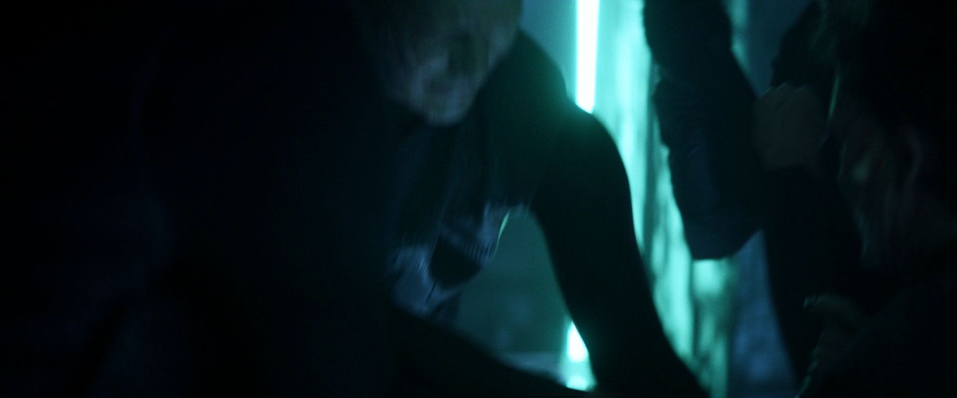 extant_StarTrek_PIC_1x08-BrokenPieces_05528.jpg