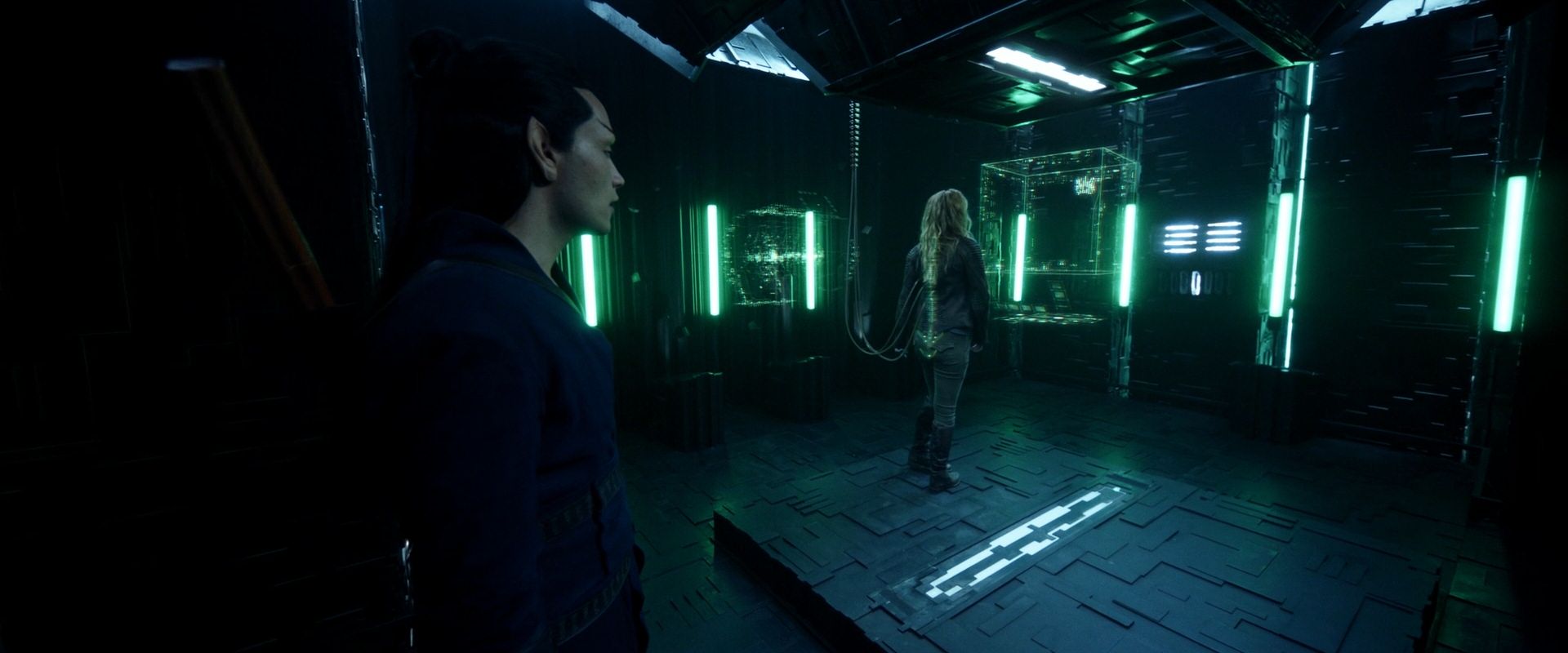 extant_StarTrek_PIC_1x08-BrokenPieces_05600.jpg