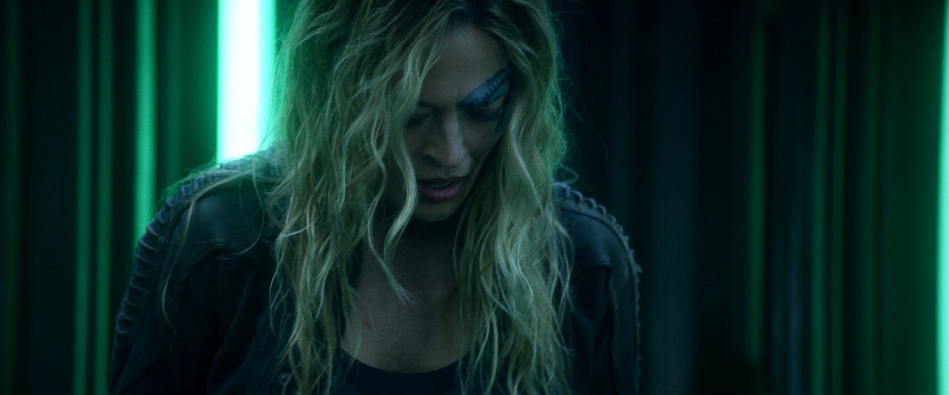 extant_StarTrek_PIC_1x08-BrokenPieces_05616.jpg
