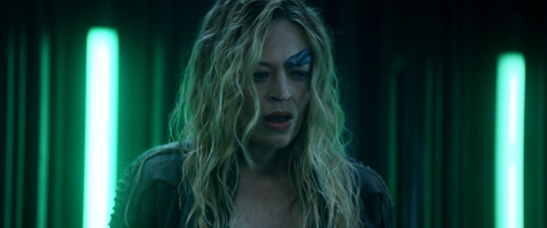 extant_StarTrek_PIC_1x08-BrokenPieces_05620.jpg