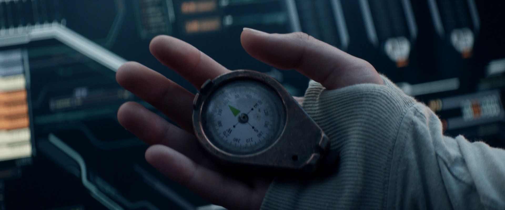 extant_StarTrek_PIC_1x08-BrokenPieces_05958.jpg