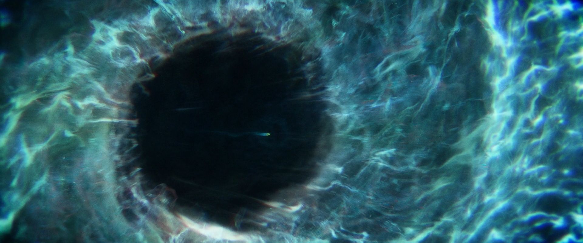 extant_StarTrek_PIC_1x08-BrokenPieces_06021.jpg