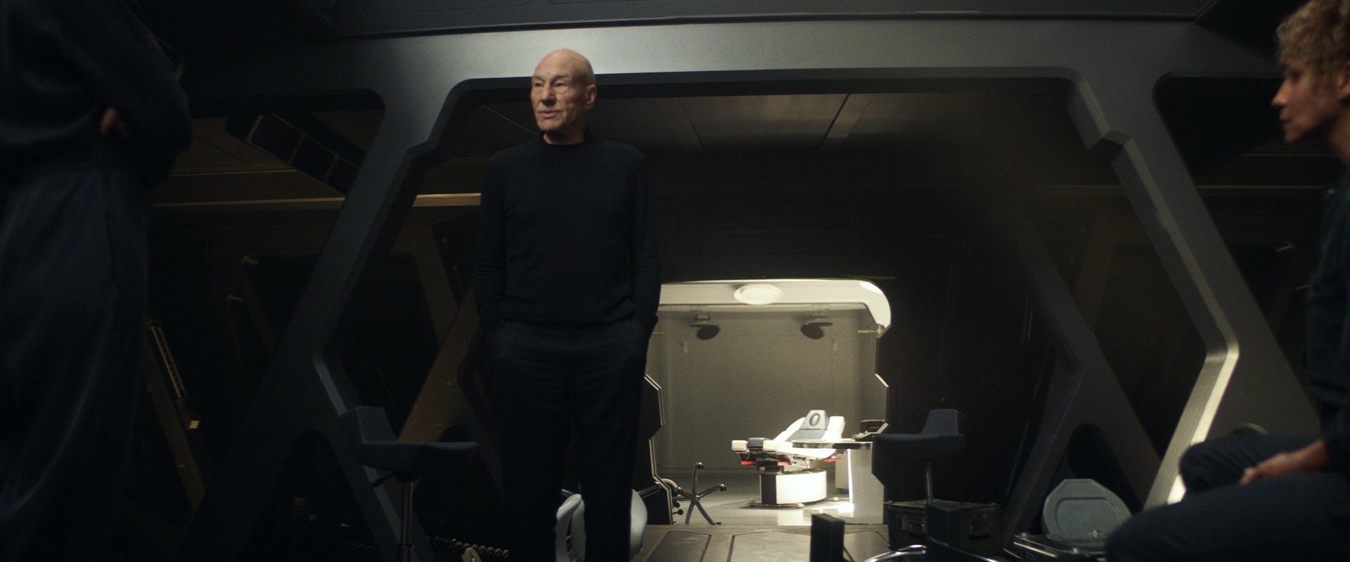extant_StarTrek_PIC_1x09-EtInArcadiaEgoPart1_01180.jpg