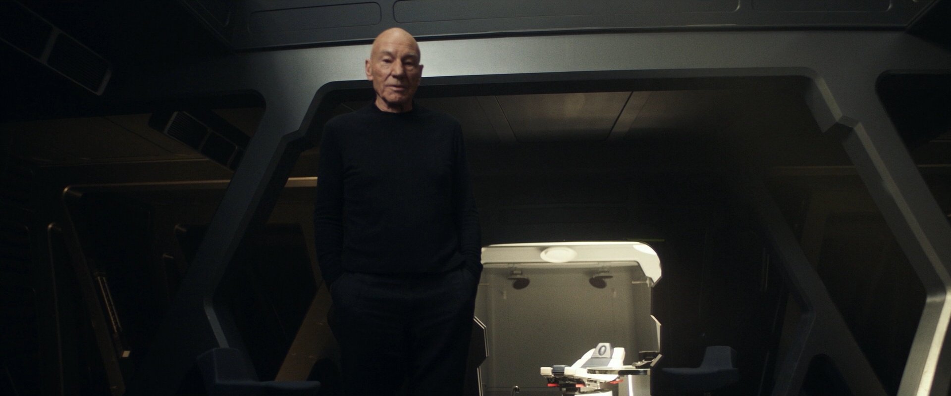 extant_StarTrek_PIC_1x09-EtInArcadiaEgoPart1_01185.jpg