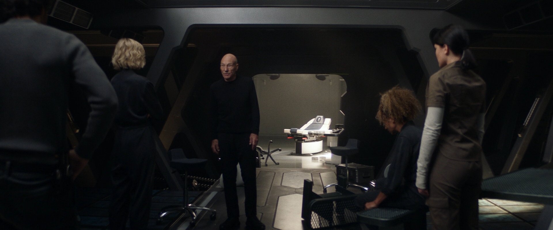 extant_StarTrek_PIC_1x09-EtInArcadiaEgoPart1_01261.jpg