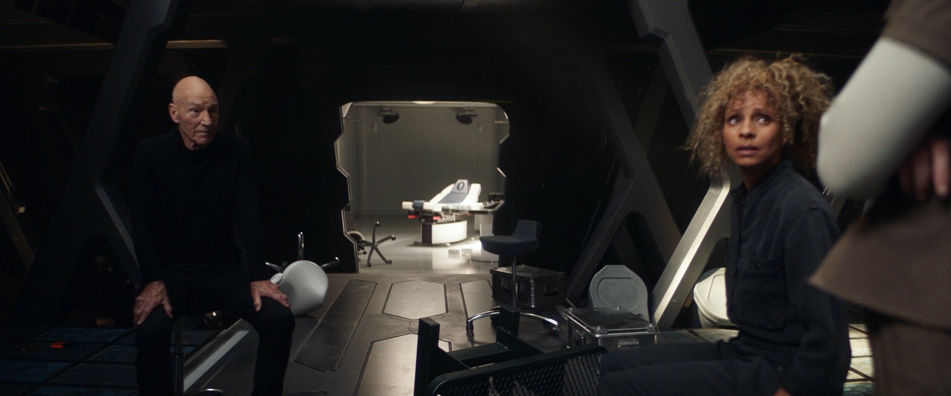 extant_StarTrek_PIC_1x09-EtInArcadiaEgoPart1_01305.jpg