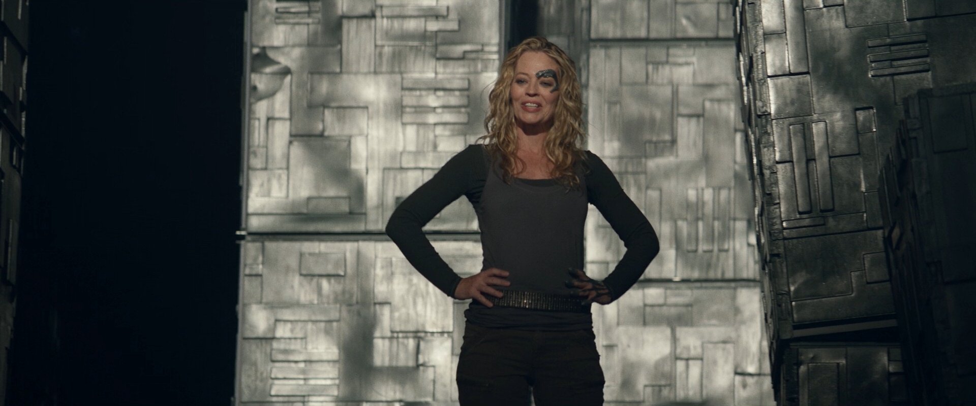 extant_StarTrek_PIC_1x09-EtInArcadiaEgoPart1_01741.jpg