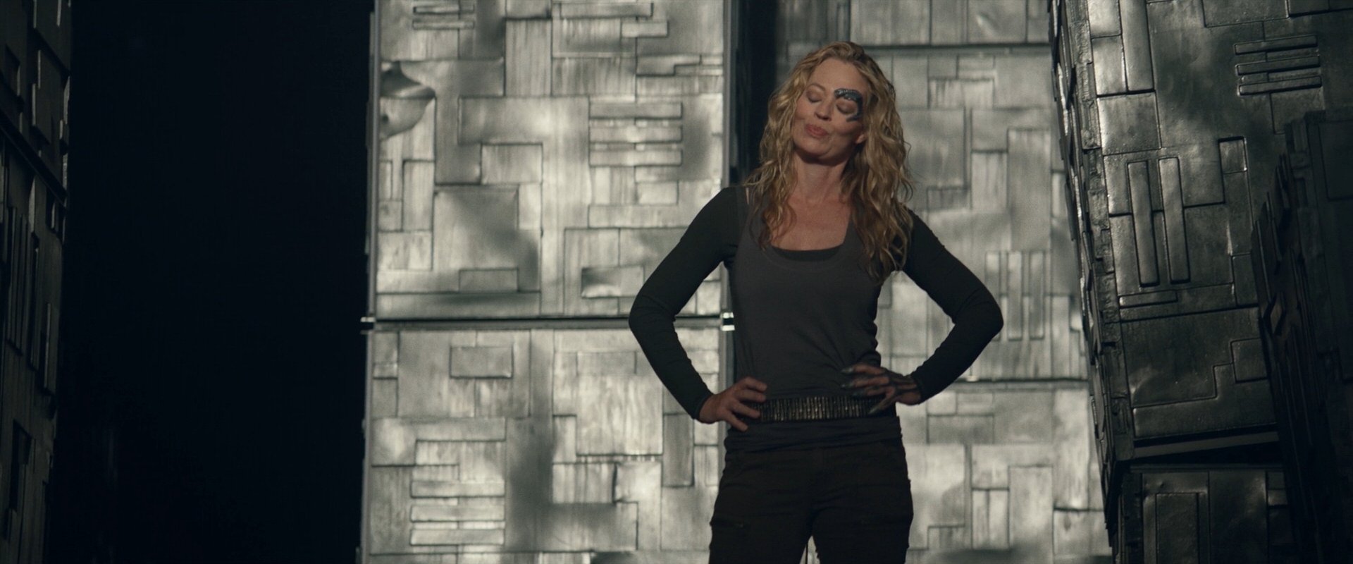 extant_StarTrek_PIC_1x09-EtInArcadiaEgoPart1_01745.jpg