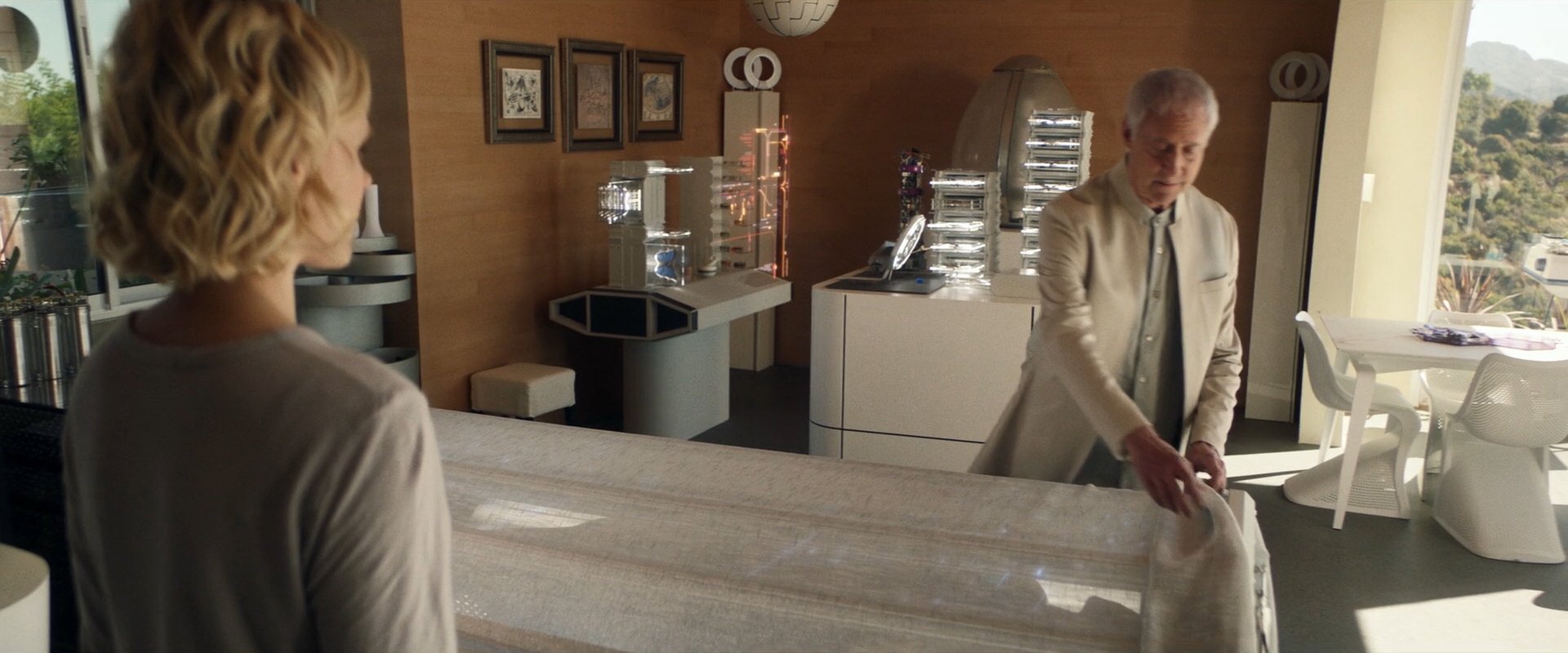 extant_StarTrek_PIC_1x09-EtInArcadiaEgoPart1_03160.jpg