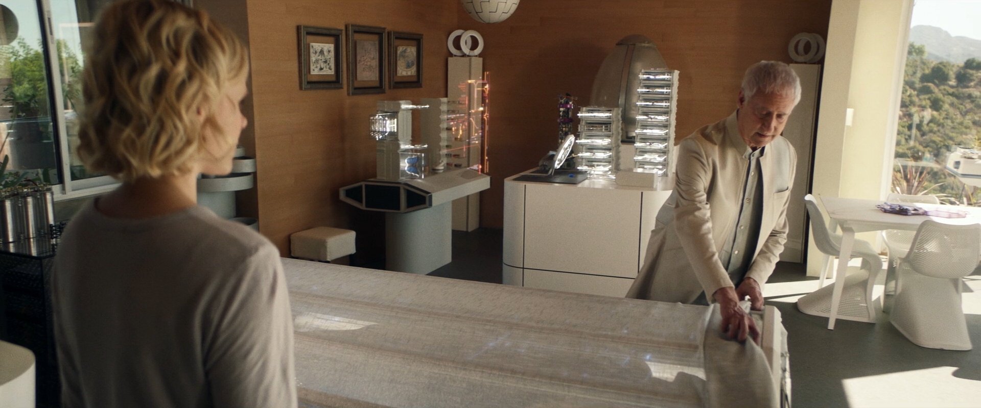 extant_StarTrek_PIC_1x09-EtInArcadiaEgoPart1_03161.jpg