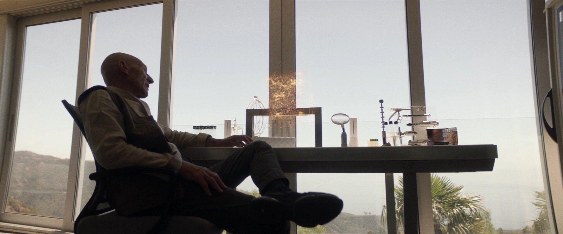extant_StarTrek_PIC_1x09-EtInArcadiaEgoPart1_03627.jpg