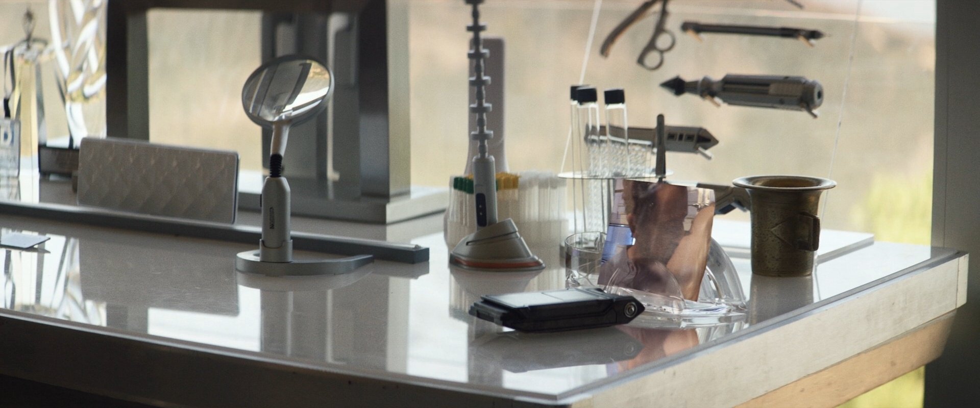extant_StarTrek_PIC_1x09-EtInArcadiaEgoPart1_03960.jpg