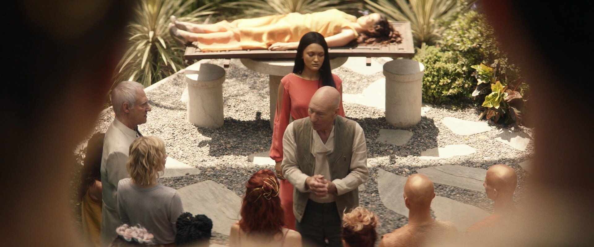 extant_StarTrek_PIC_1x09-EtInArcadiaEgoPart1_04540.jpg