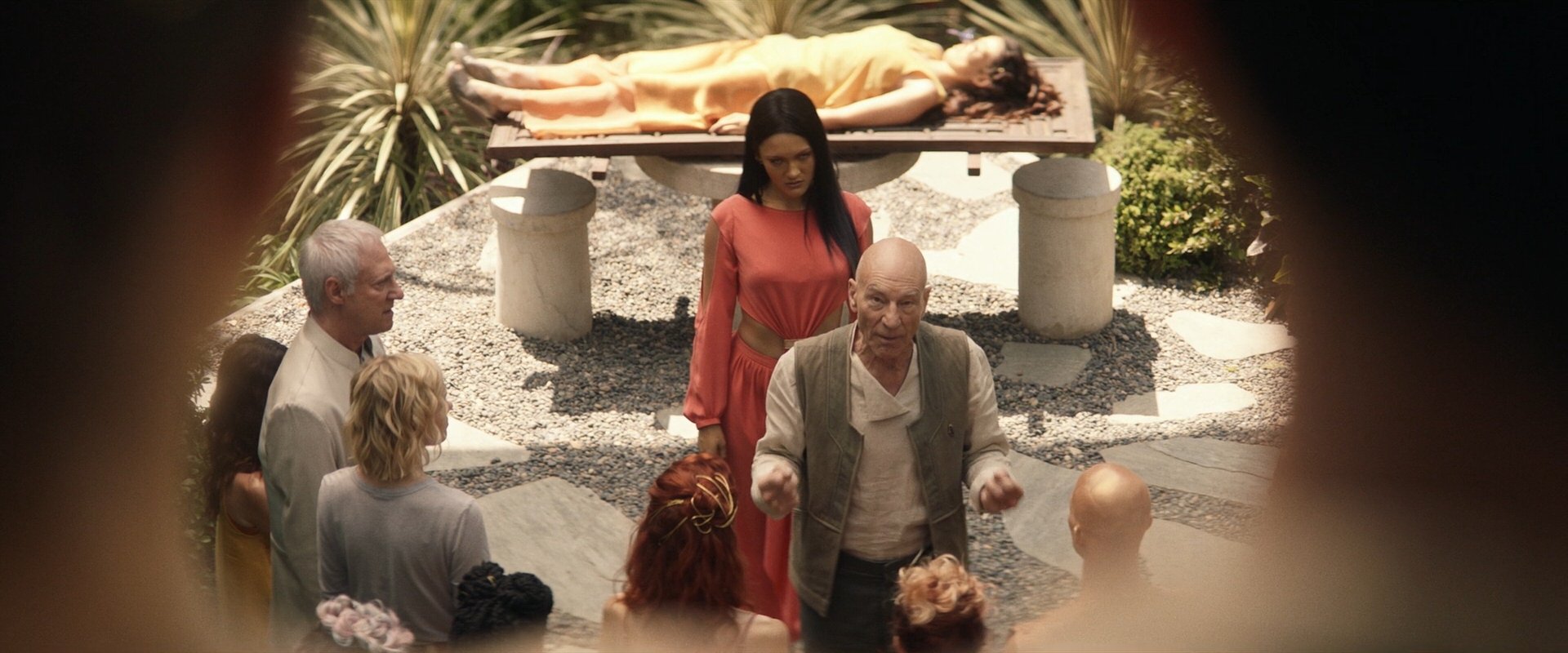 extant_StarTrek_PIC_1x09-EtInArcadiaEgoPart1_04574.jpg