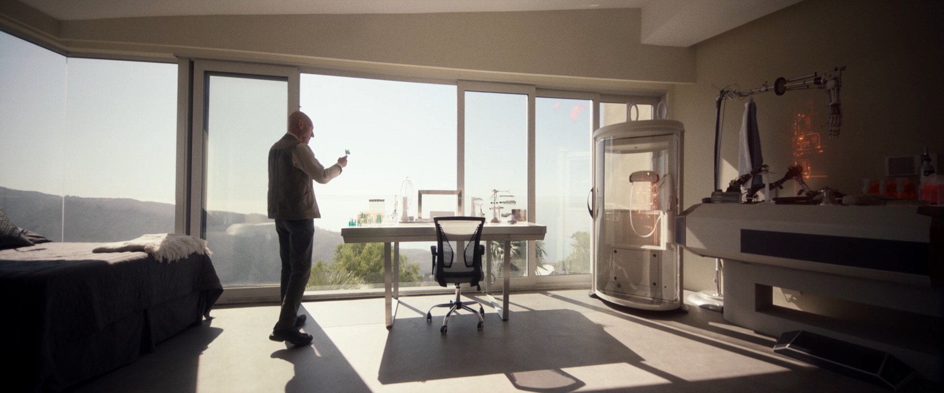 extant_StarTrek_PIC_1x10-EtInArcadiaEgoPart2_0270.jpg