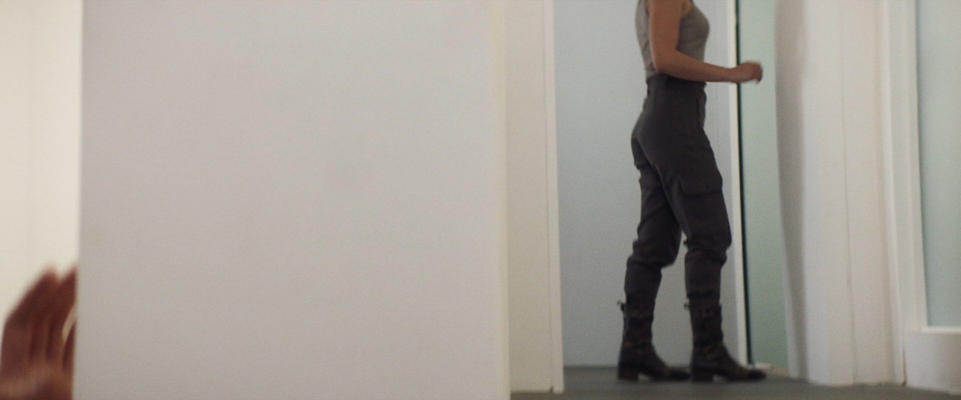 extant_StarTrek_PIC_1x10-EtInArcadiaEgoPart2_0299.jpg