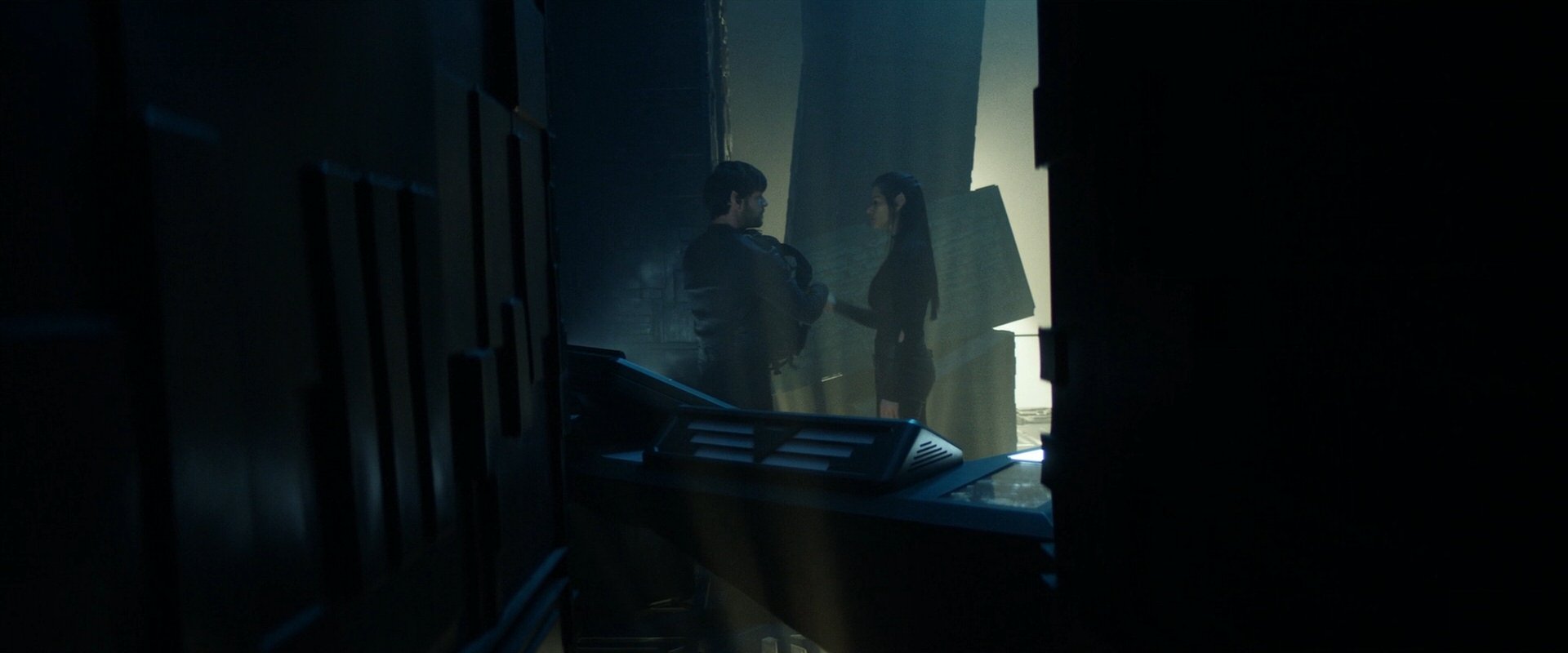 extant_StarTrek_PIC_1x10-EtInArcadiaEgoPart2_0484.jpg