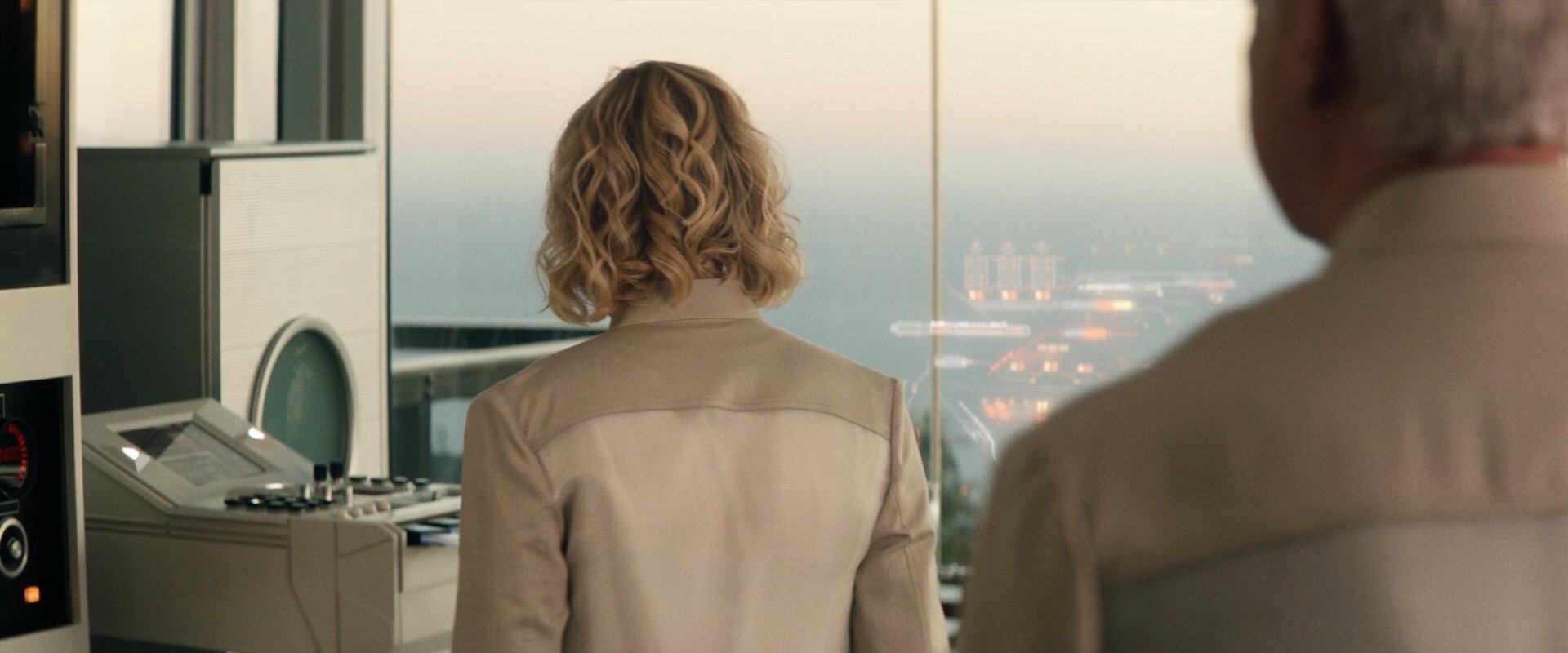 extant_StarTrek_PIC_1x10-EtInArcadiaEgoPart2_0818.jpg