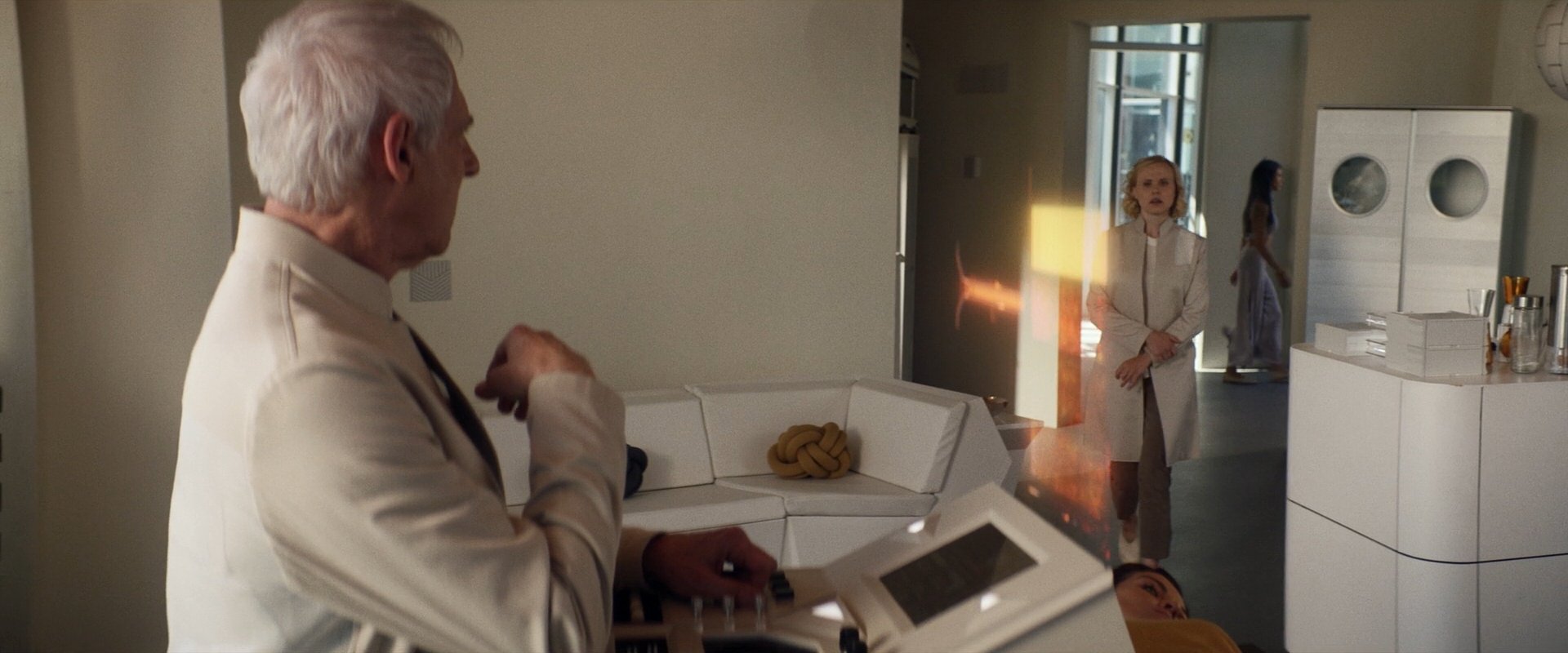 extant_StarTrek_PIC_1x10-EtInArcadiaEgoPart2_1100.jpg