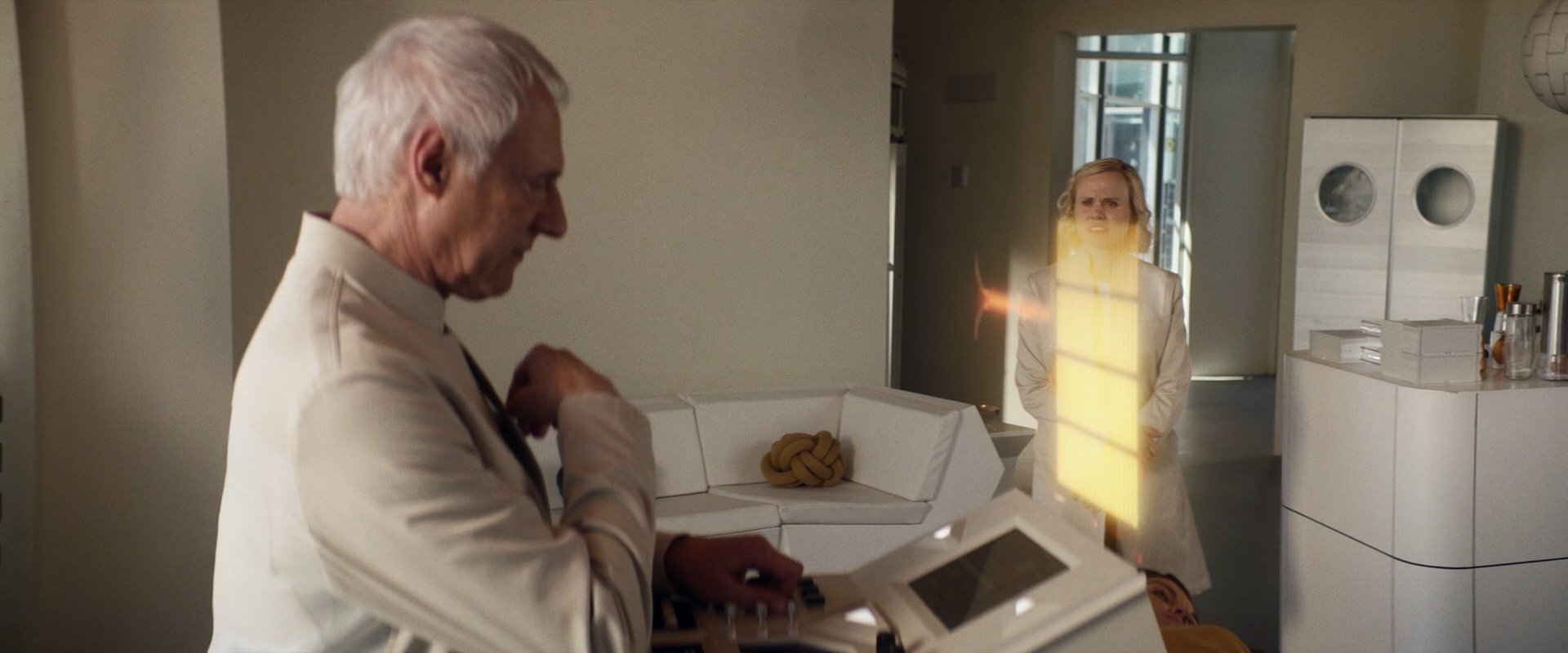 extant_StarTrek_PIC_1x10-EtInArcadiaEgoPart2_1103.jpg