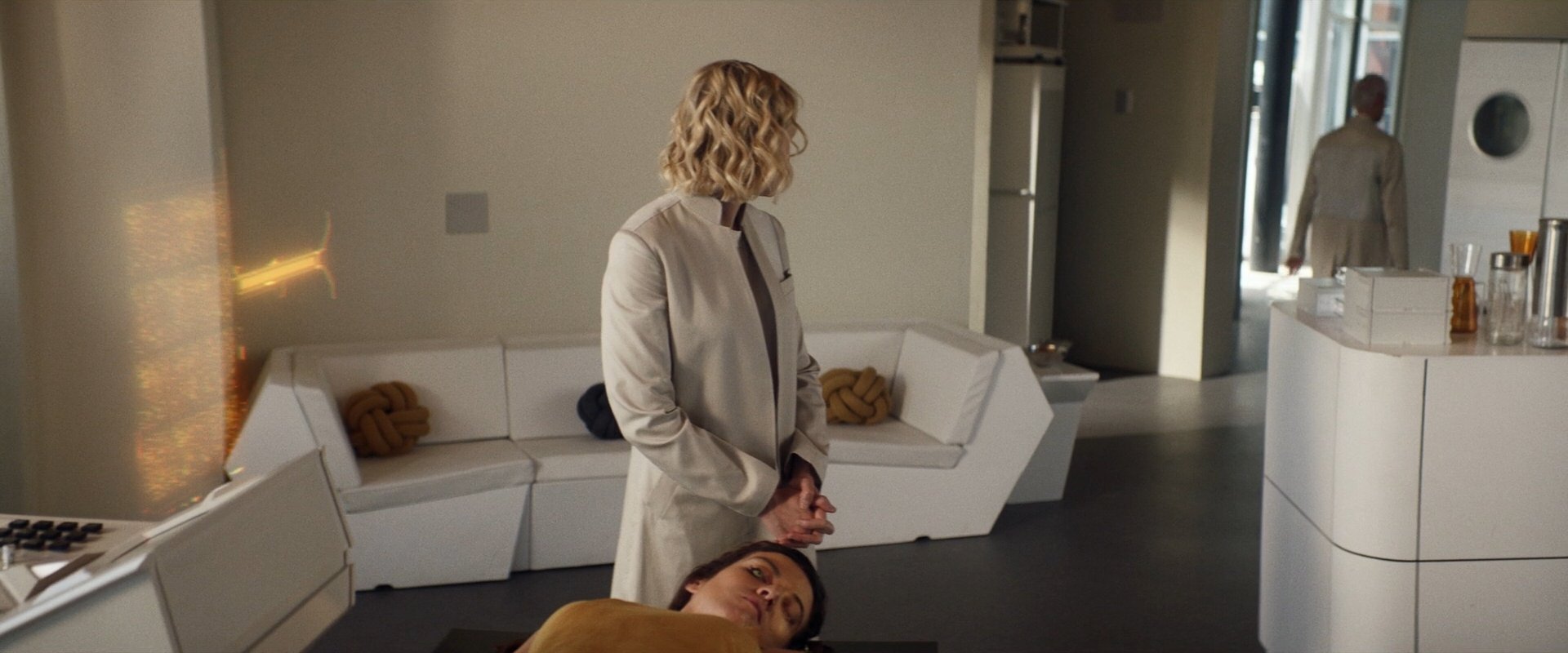 extant_StarTrek_PIC_1x10-EtInArcadiaEgoPart2_1164.jpg