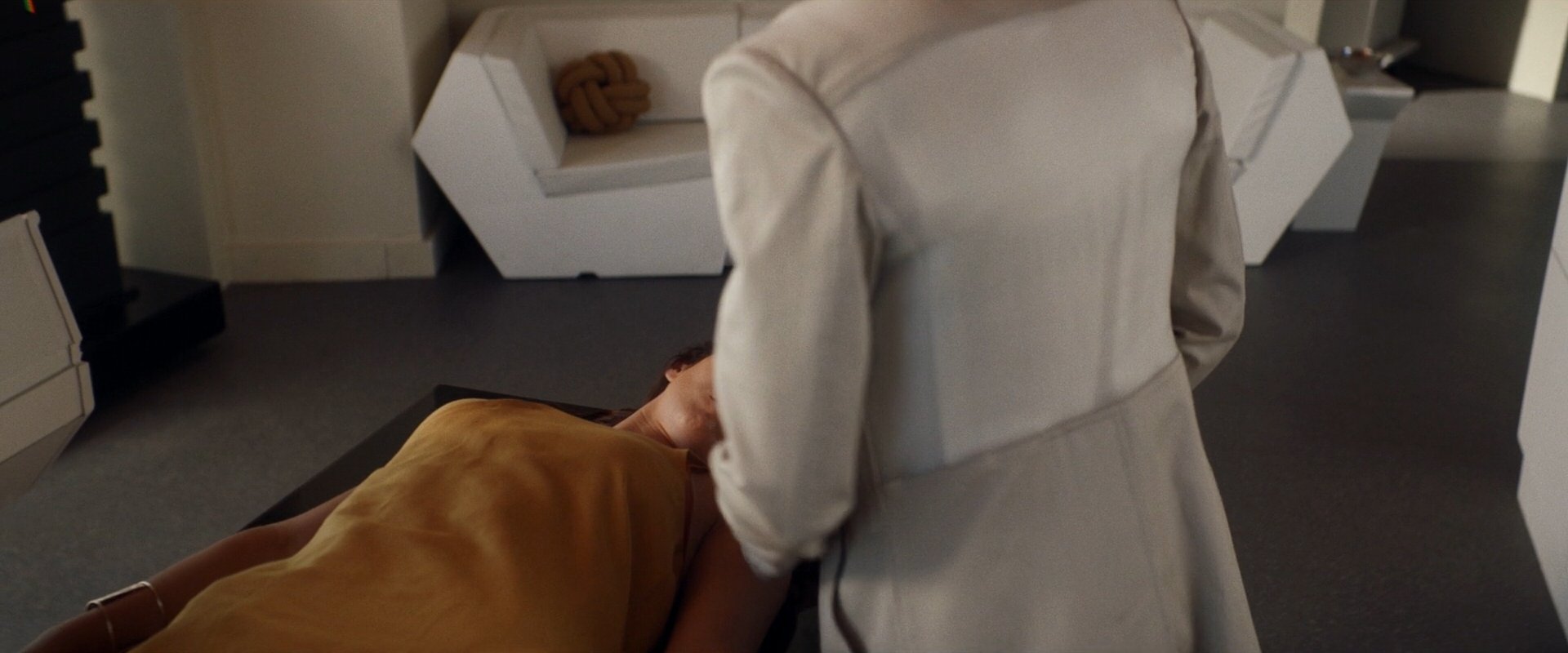 extant_StarTrek_PIC_1x10-EtInArcadiaEgoPart2_1174.jpg