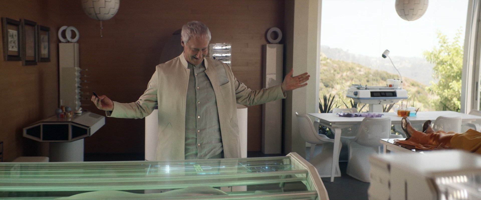 extant_StarTrek_PIC_1x10-EtInArcadiaEgoPart2_1729.jpg