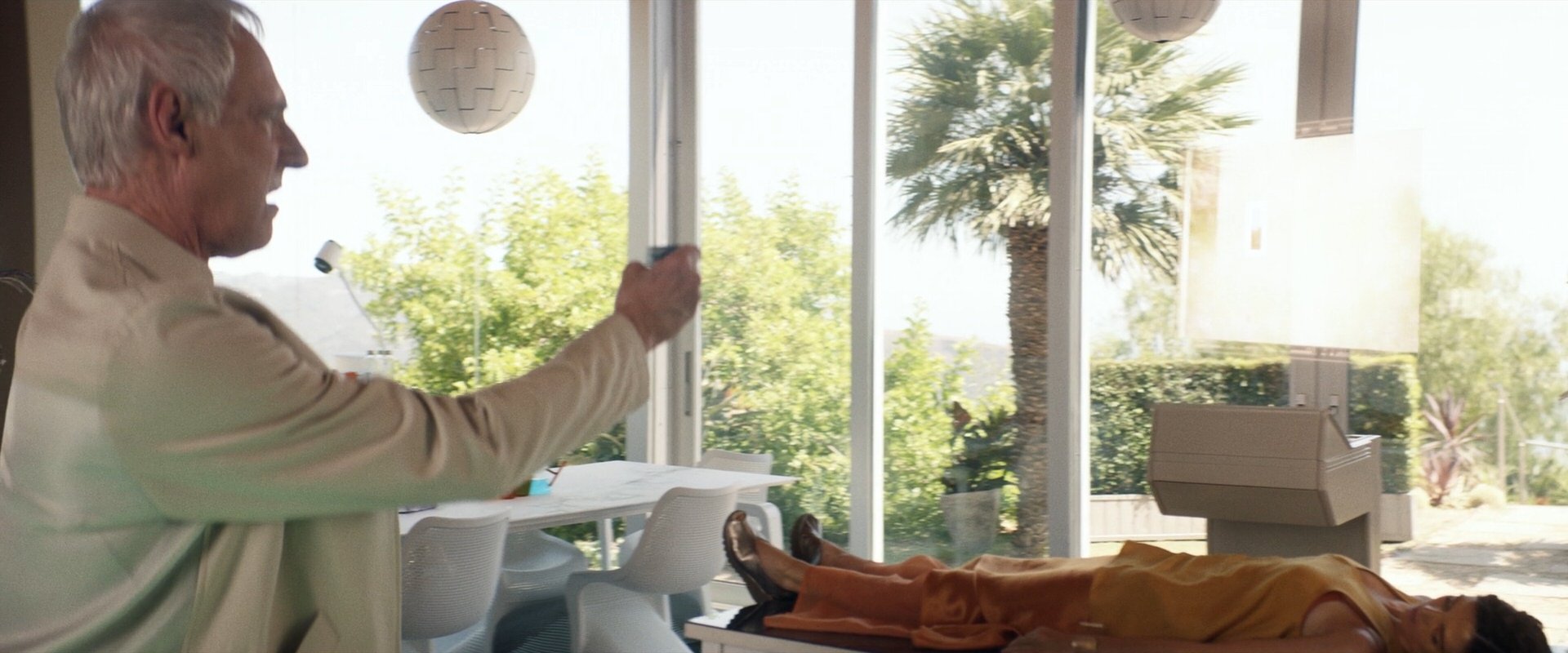 extant_StarTrek_PIC_1x10-EtInArcadiaEgoPart2_1745.jpg