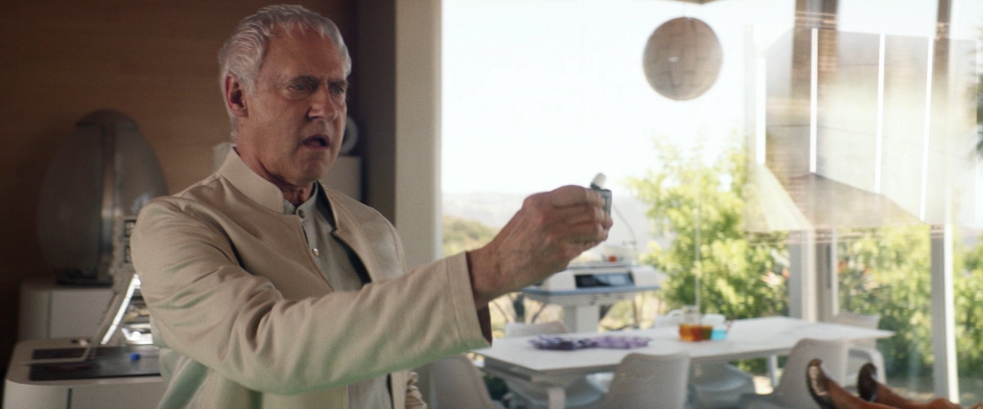extant_StarTrek_PIC_1x10-EtInArcadiaEgoPart2_1748.jpg
