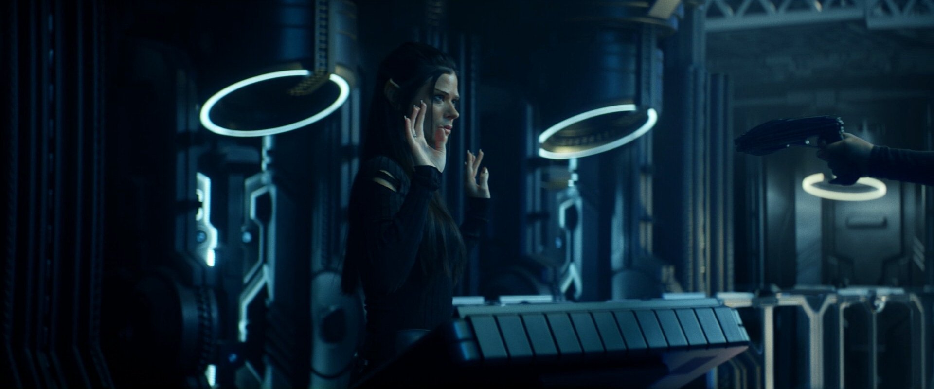 extant_StarTrek_PIC_1x10-EtInArcadiaEgoPart2_2317.jpg