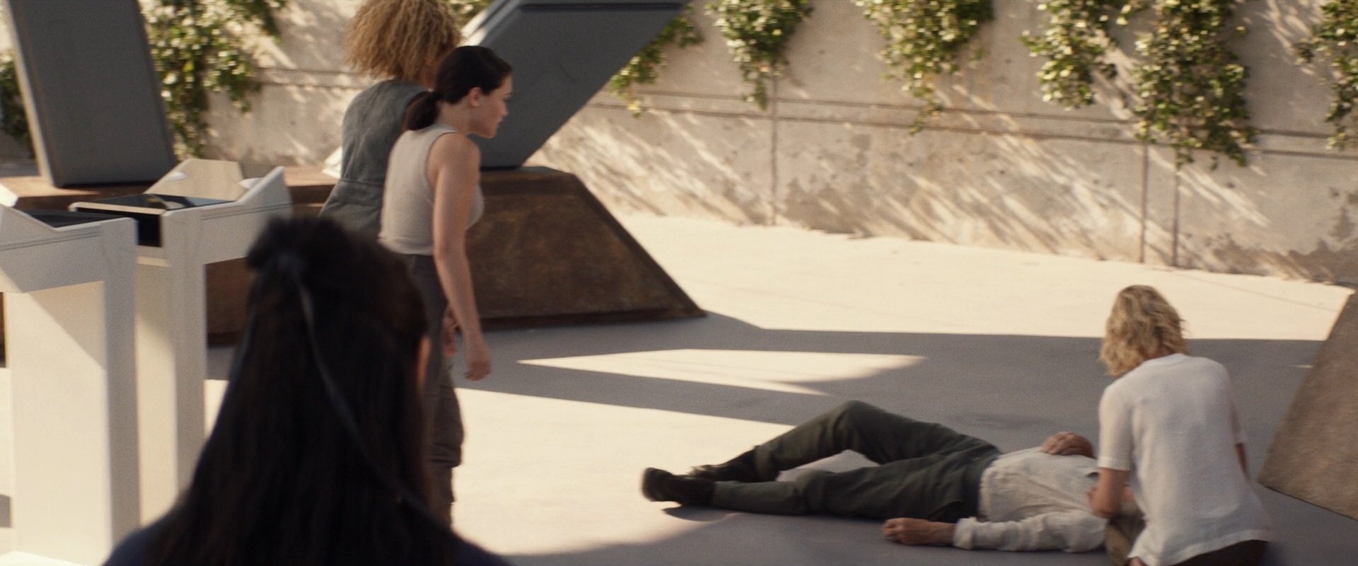 extant_StarTrek_PIC_1x10-EtInArcadiaEgoPart2_3744.jpg