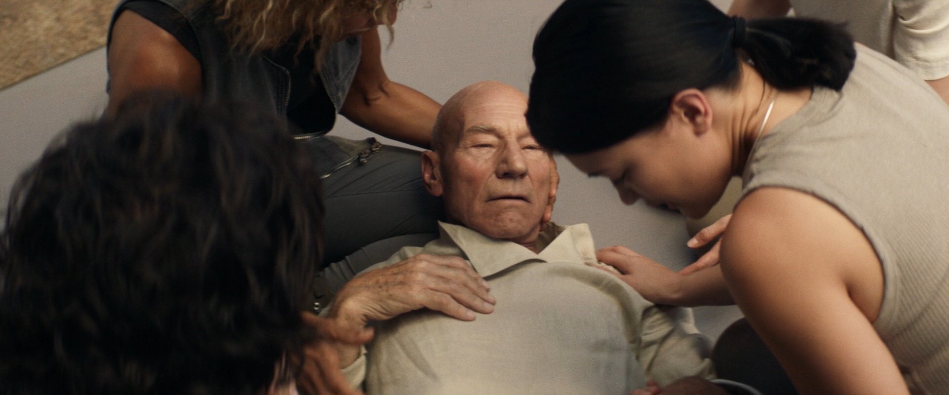 extant_StarTrek_PIC_1x10-EtInArcadiaEgoPart2_3760.jpg