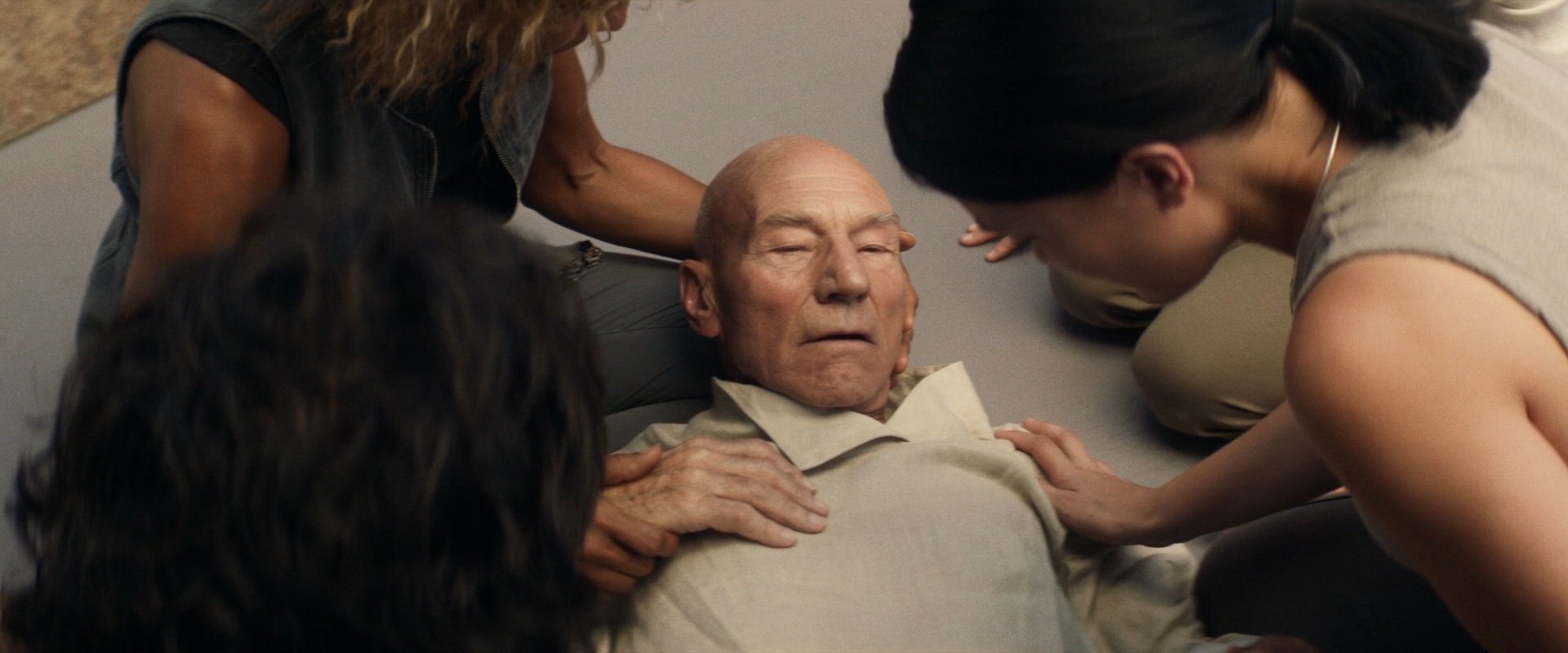 extant_StarTrek_PIC_1x10-EtInArcadiaEgoPart2_3761.jpg