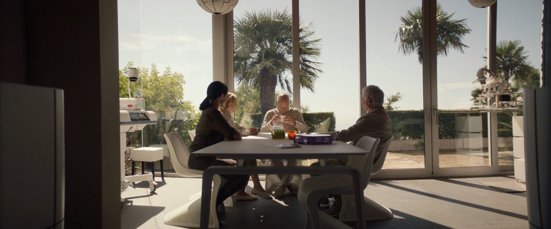 extant_StarTrek_PIC_1x10-EtInArcadiaEgoPart2_5074.jpg