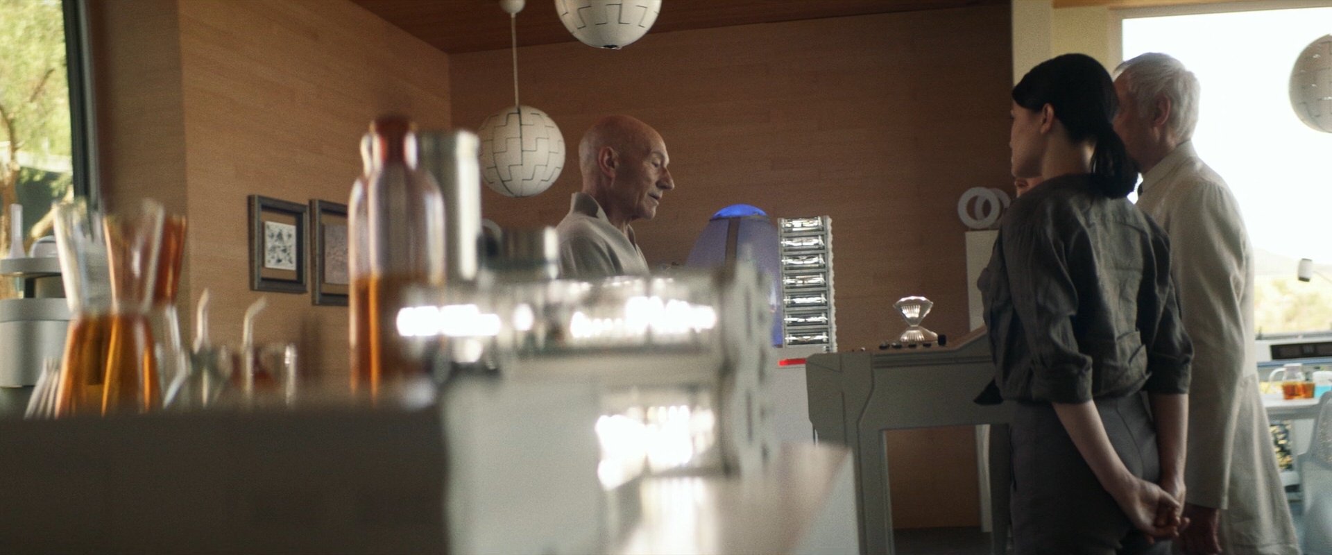 extant_StarTrek_PIC_1x10-EtInArcadiaEgoPart2_5270.jpg