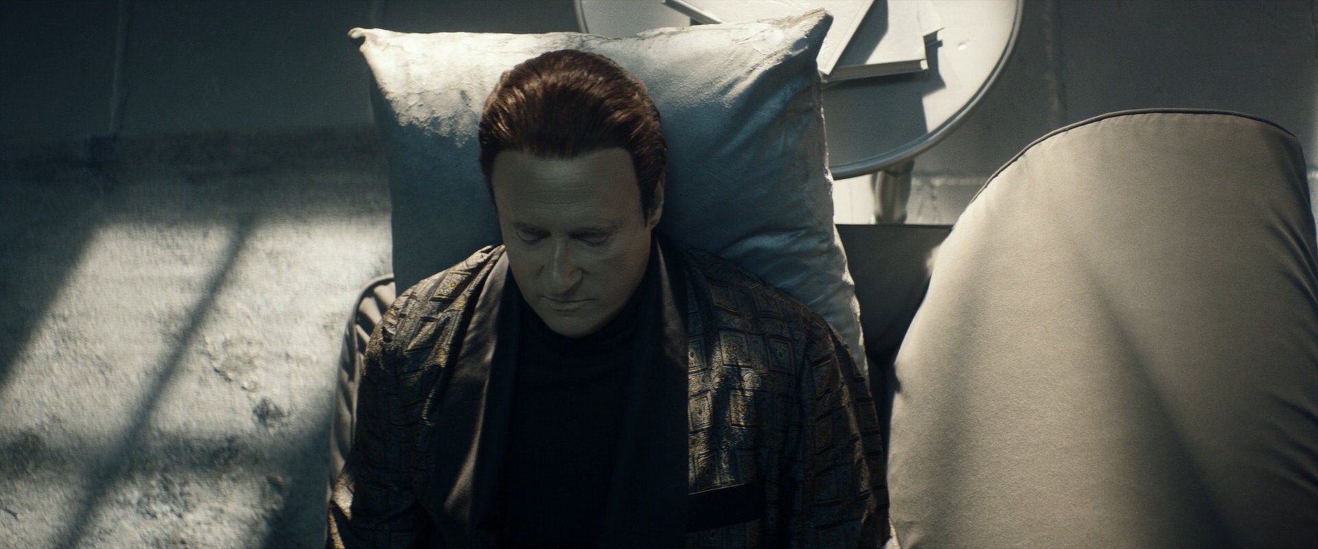 extant_StarTrek_PIC_1x10-EtInArcadiaEgoPart2_5302.jpg