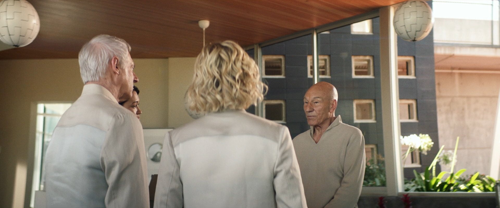 extant_StarTrek_PIC_1x10-EtInArcadiaEgoPart2_5308.jpg