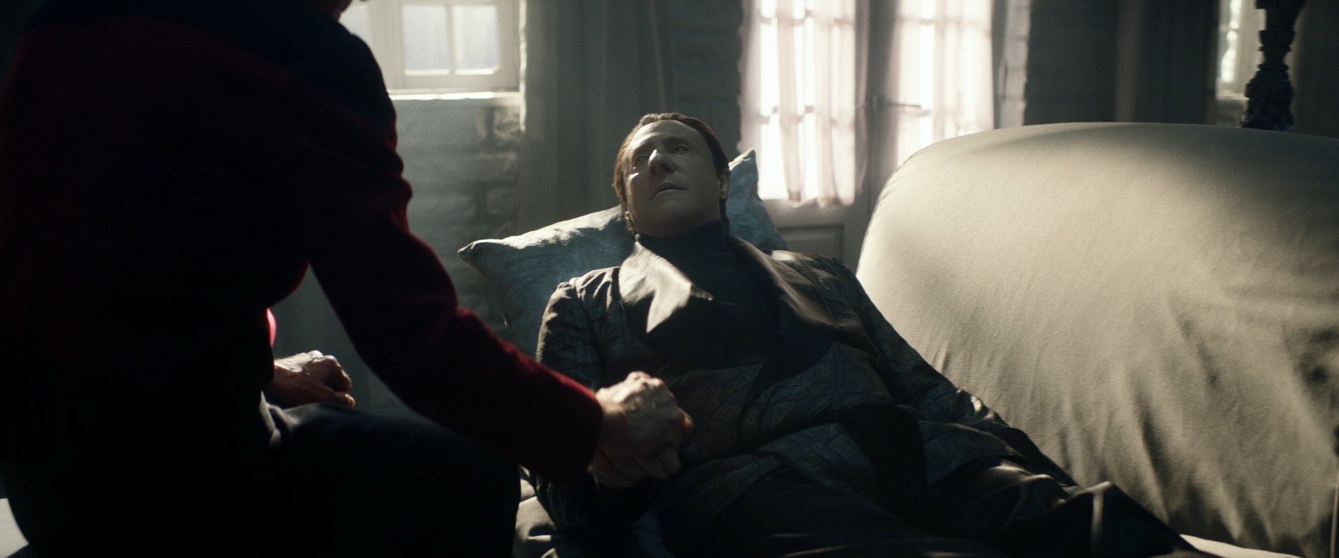 extant_StarTrek_PIC_1x10-EtInArcadiaEgoPart2_5341.jpg